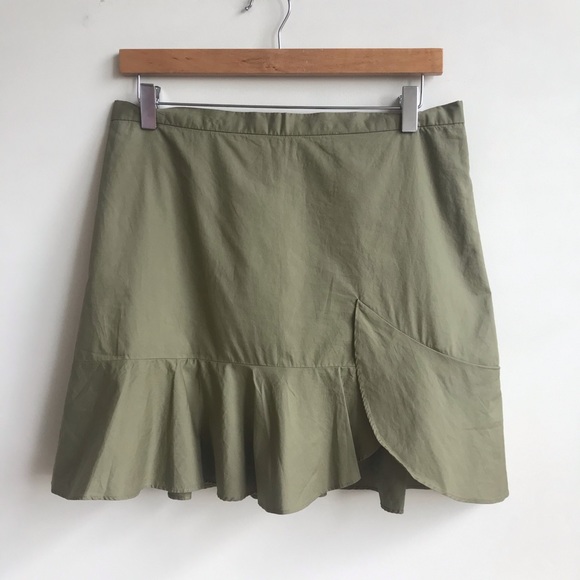 $20 SALE NWT Madewell Ruffle Wrap Mini Skirt Olive - Picture 2 of 5